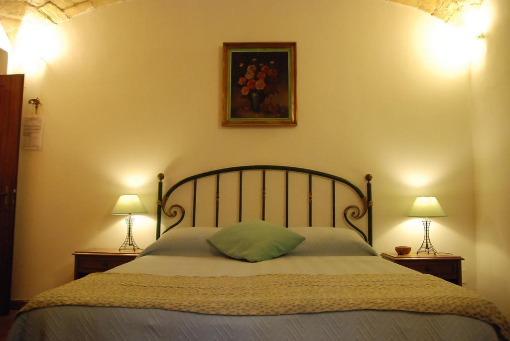 Jessy'S Rooms โรม ห้อง รูปภาพ