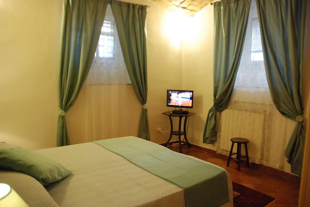 Jessy'S Rooms โรม ห้อง รูปภาพ